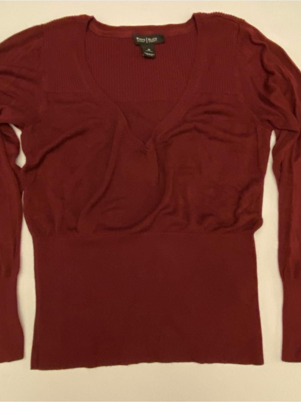 White House Black Market Burgundy V-Neck sweater ribbed wide hem Layer fall red